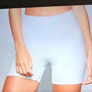 WHITE    SKIMS SWIM SHORTS